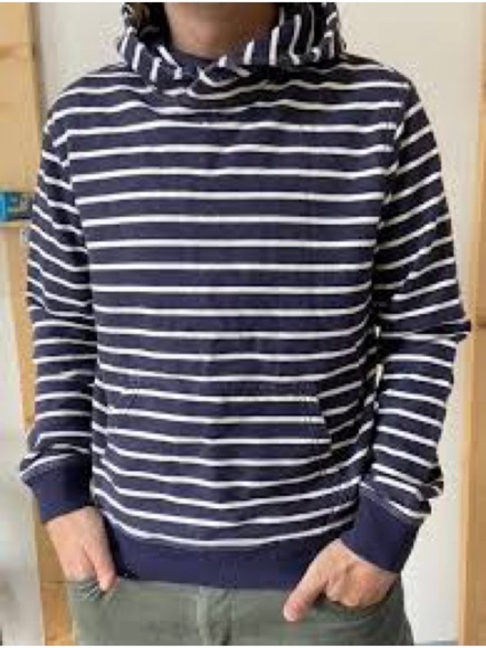 American Eagle Outfitters Men’s Navy & White Striped Pullover L